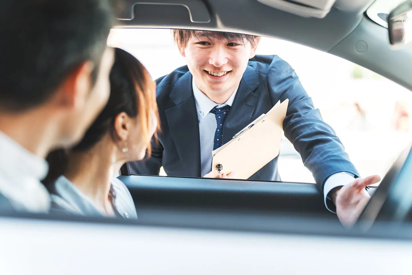 お車のご購入における主な流れをご紹介
